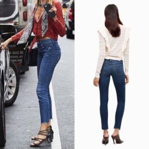 MOTHER jeans. Girl Crush-Looker Ankle Fray